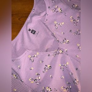 Low Cut Women’s XS Long Sleeve Shirt